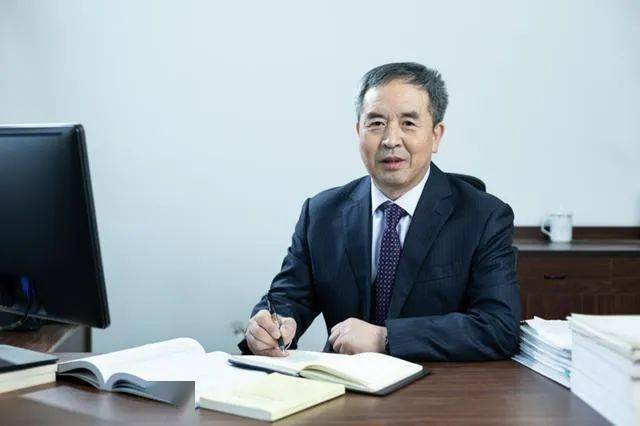 大连理工大学毕业证(大连理工大学毕业证封皮)