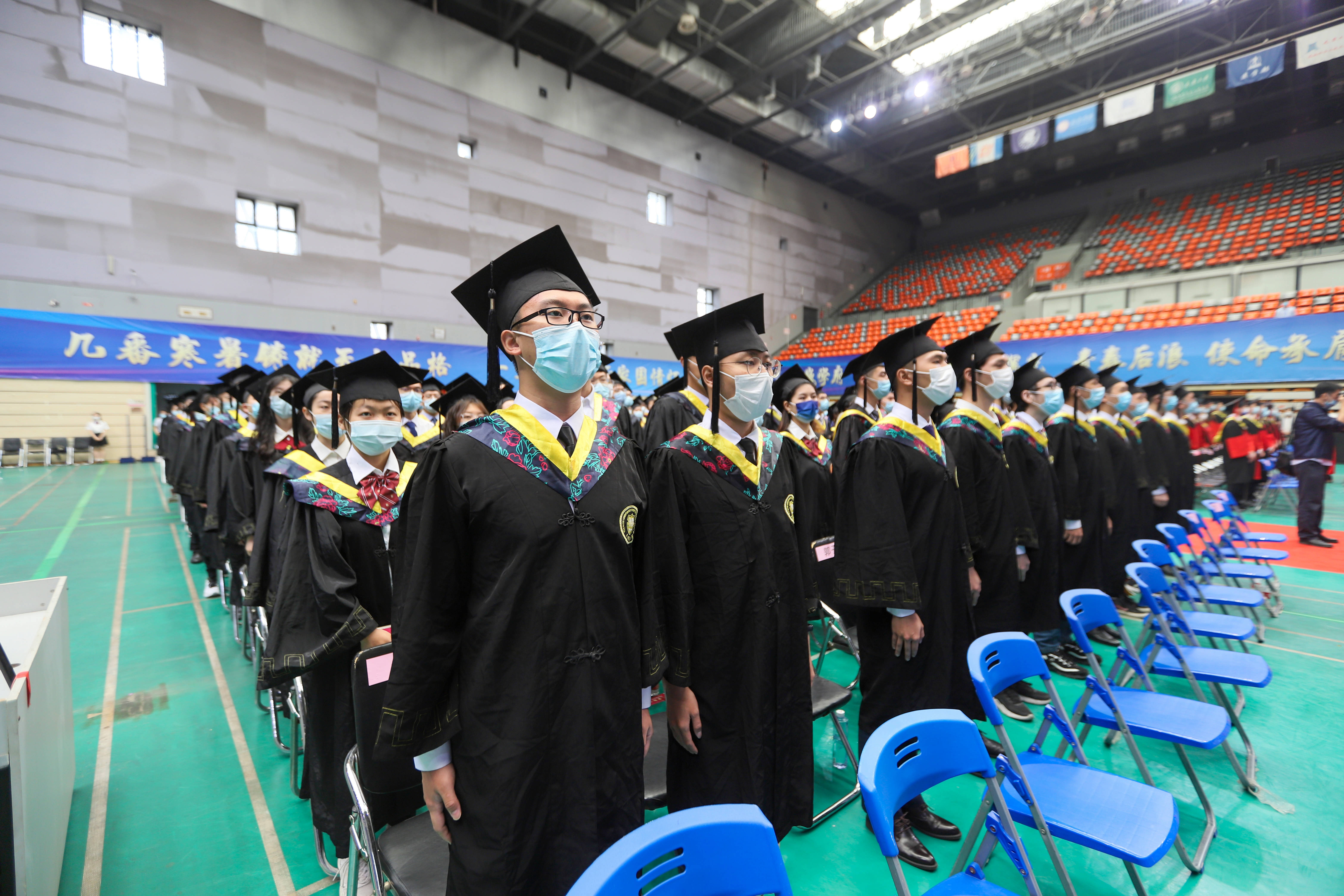 天津大学毕业证(天津大学毕业证书封皮)
