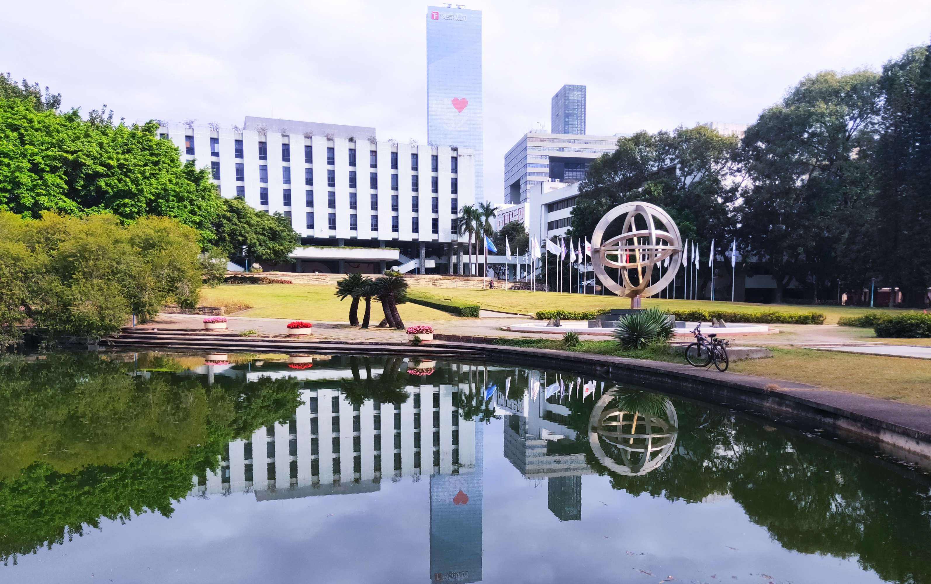 深圳大学毕业证(成人本科学历国家承认吗)