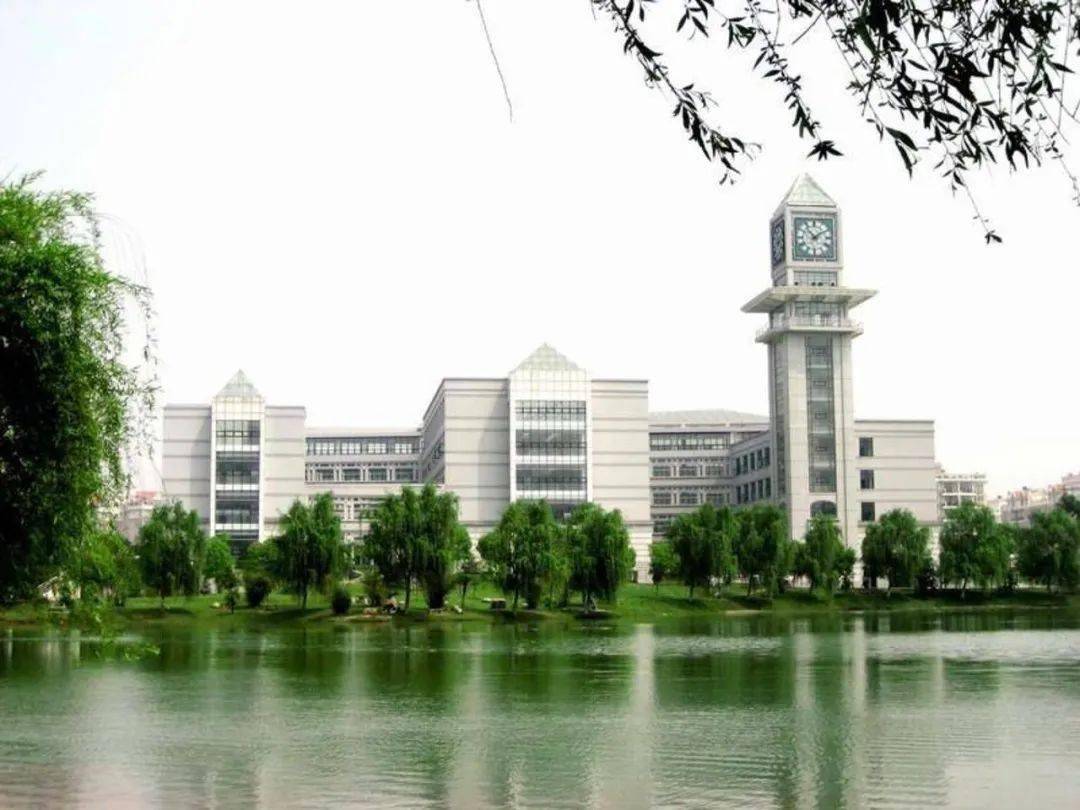 在中南财经政法大学读书是什么体验